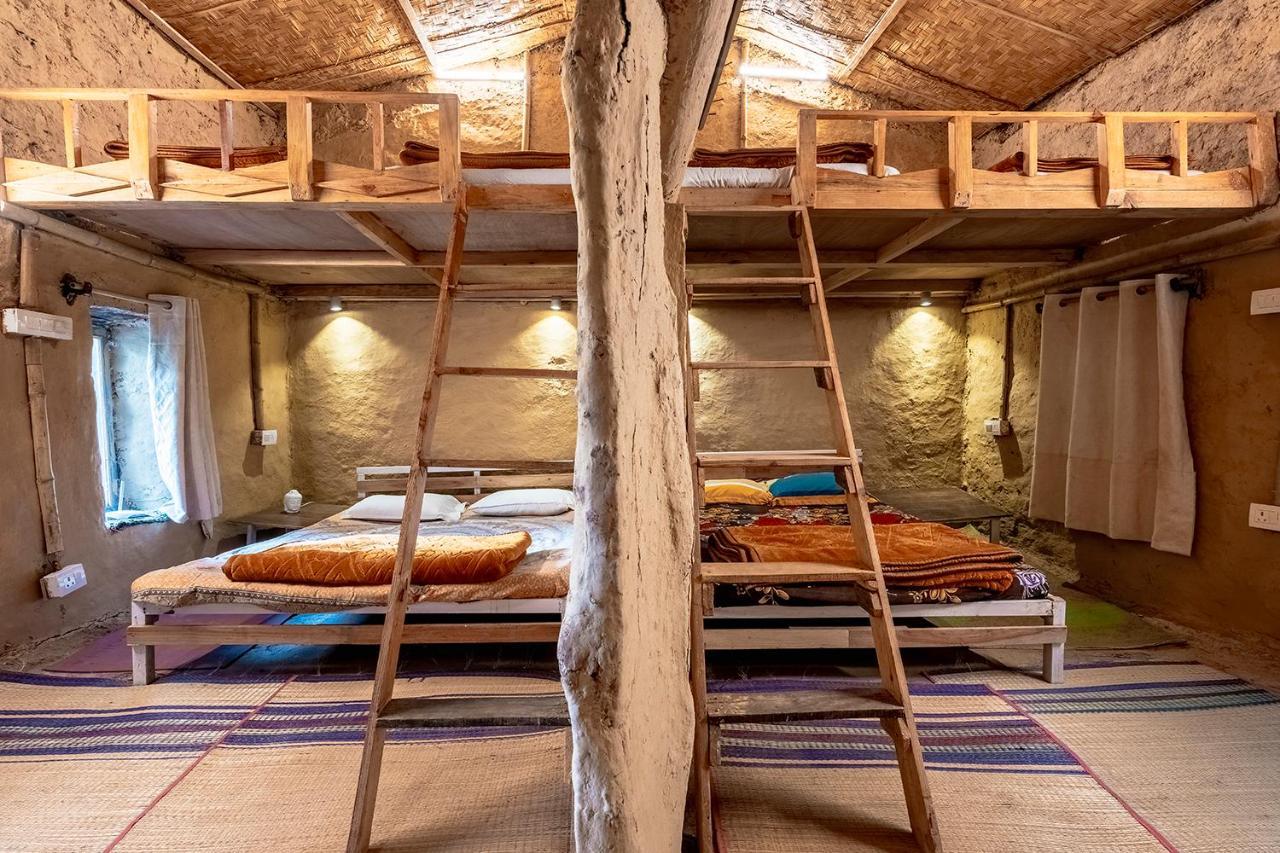 Vista Hostel Jeolikote, Nainital Patwa Dunga 외부 사진